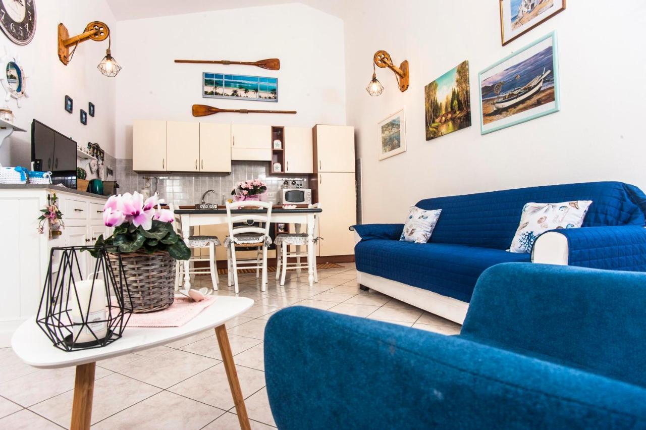 Casa Vacanze Luna プーラ エクステリア 写真